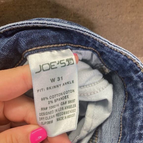 Joe’s Jeans Skinny Ankle in Remi Medium Wash - Picture 12 of 14